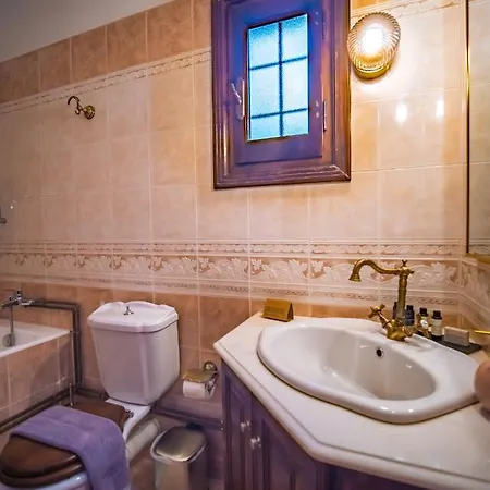 Kp113 Season In Villa Makrinitsa