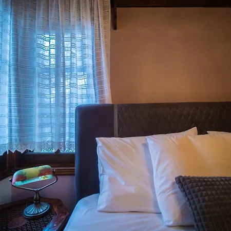 Kp113 Season In וילה מקריניצה